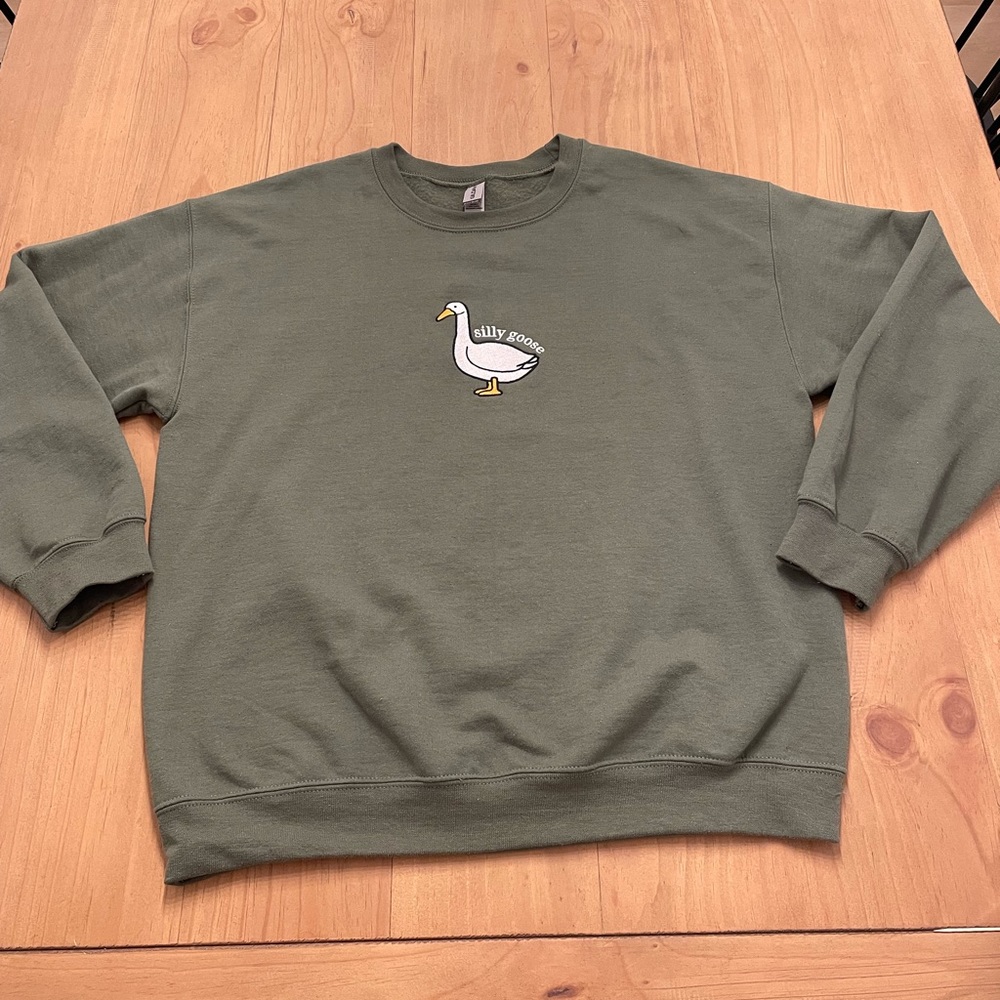 Size L Embroidered “Silly Goose” Crewneck